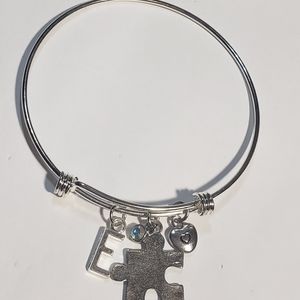 BOGO🆕 Best Seller! Autism silver colored bracelet
